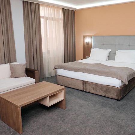 Hotel Tundzha - Renovated! Yambol 외부 사진