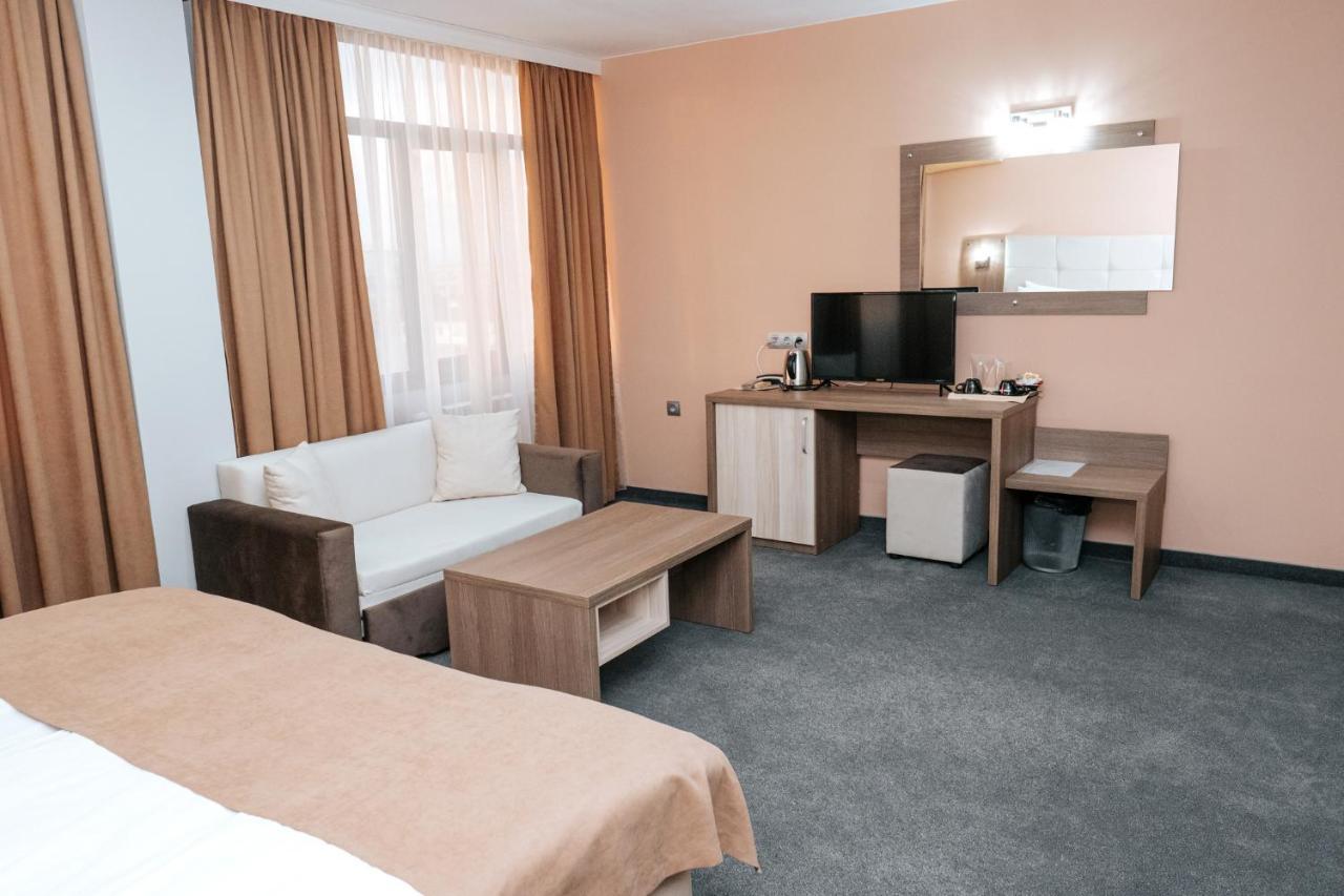 Hotel Tundzha - Renovated! Yambol 외부 사진