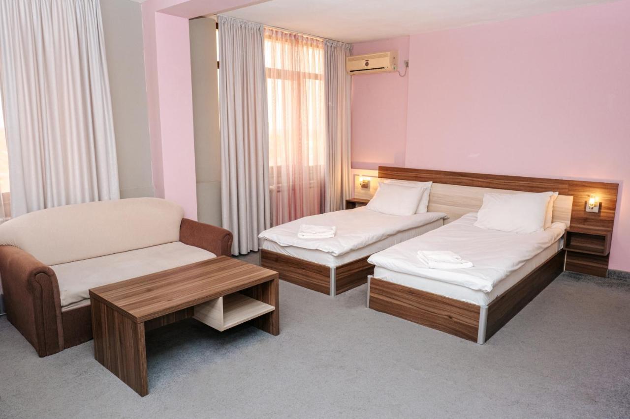 Hotel Tundzha - Renovated! Yambol 외부 사진